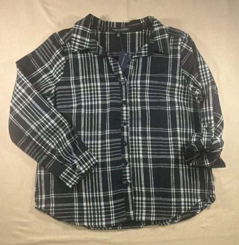 Adrienne Vittadini Black and White Plaid Button Up Shirt XL
